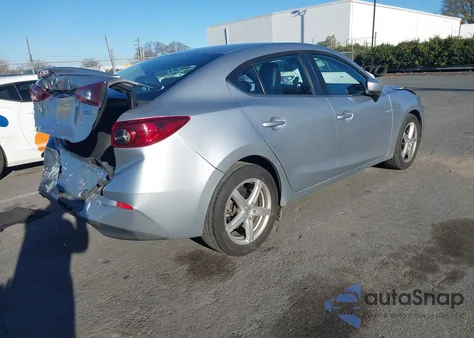 2018 Mazda Mazda3 Touring из США, поврежденный, VIN 3MZBN1V39JM198866